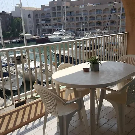 Port La Gavine Vue Apartment Hyeres