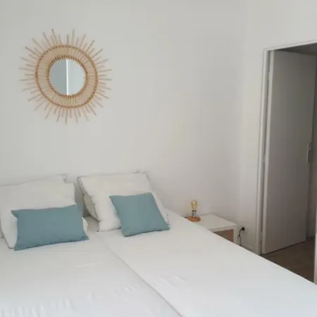 Port La Gavine Vue Apartment